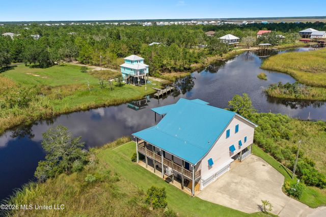 4166 Old Lazy River Road, Bay Saint Louis, MS 39520