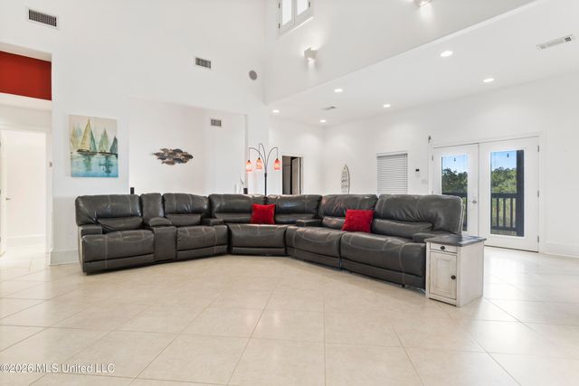 4166 Old Lazy River Road, Bay Saint Louis, MS 39520