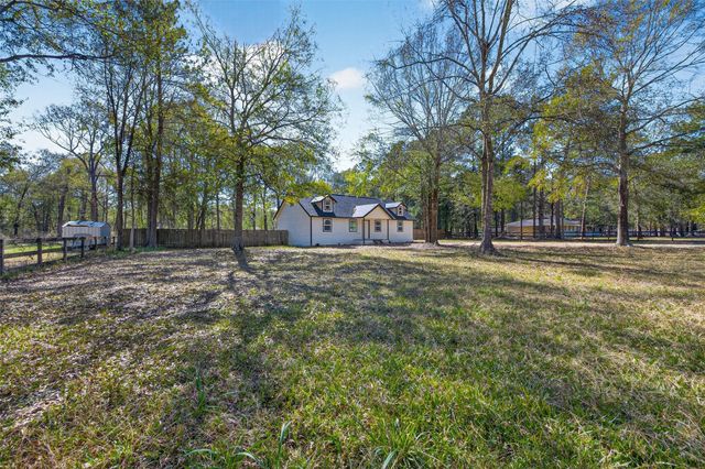170 Walter Drive, Cleveland, TX 77328