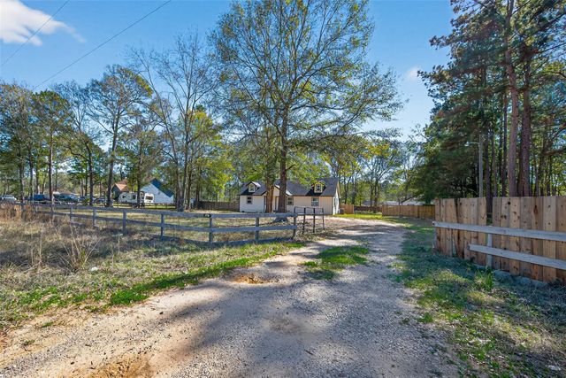 170 Walter Drive, Cleveland, TX 77328