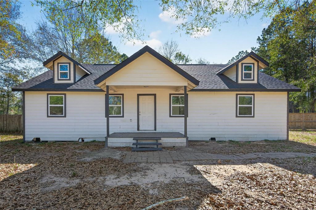 170 Walter Drive, Cleveland, TX 77328