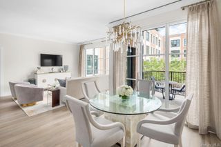 100 Garvies Point Road 1102, Glen Cove, NY 11542