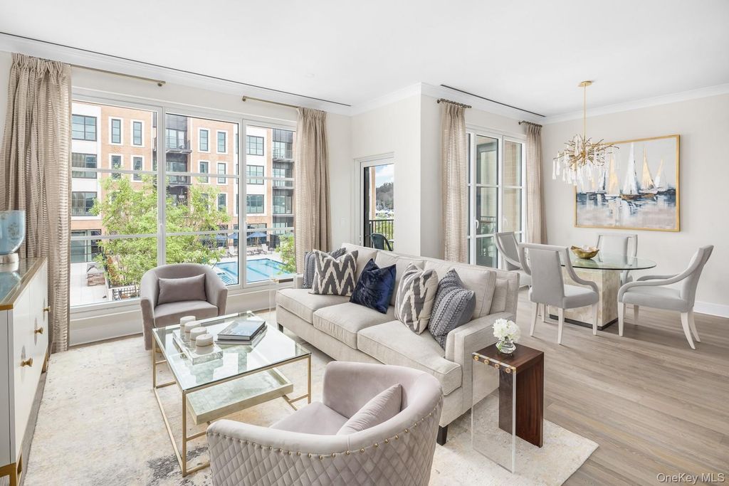 100 Garvies Point Road 1102, Glen Cove, NY 11542 — photo 3
