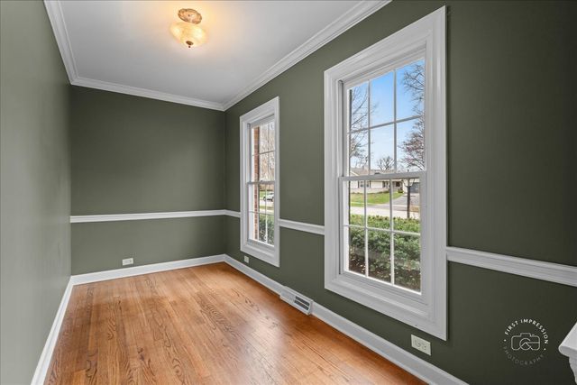 809 Heatherton Drive, Naperville, IL 60563