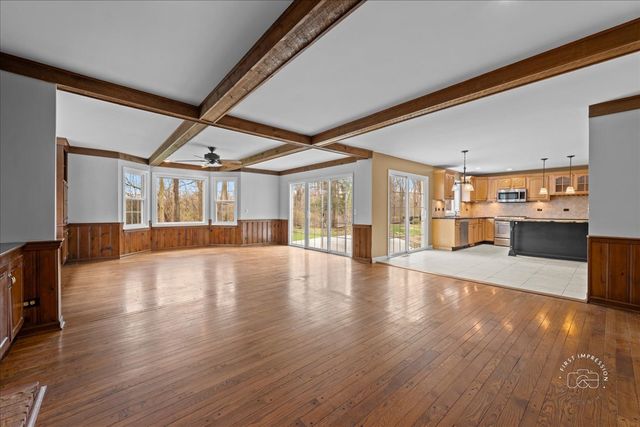 809 Heatherton Drive, Naperville, IL 60563