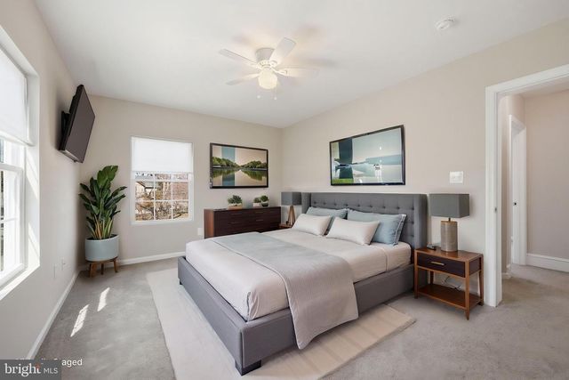 16 HEIGHTS AVE, Berlin, NJ 08009