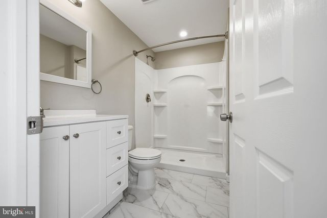 16 HEIGHTS AVE, Berlin, NJ 08009