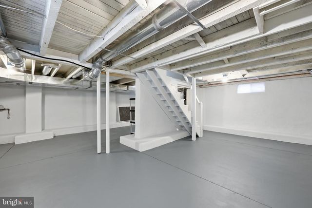 16 HEIGHTS AVE, Berlin, NJ 08009