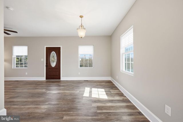 16 HEIGHTS AVE, Berlin, NJ 08009