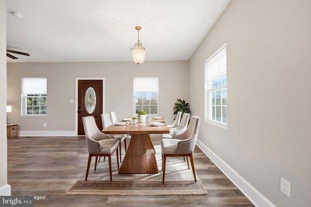 16 HEIGHTS AVE, Berlin, NJ 08009