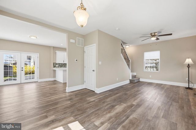 16 HEIGHTS AVE, Berlin, NJ 08009