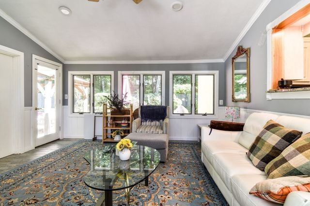 9 Raleigh Rd, Dover, MA 02030
