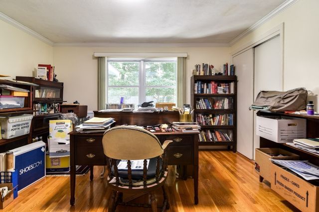 9 Raleigh Rd, Dover, MA 02030