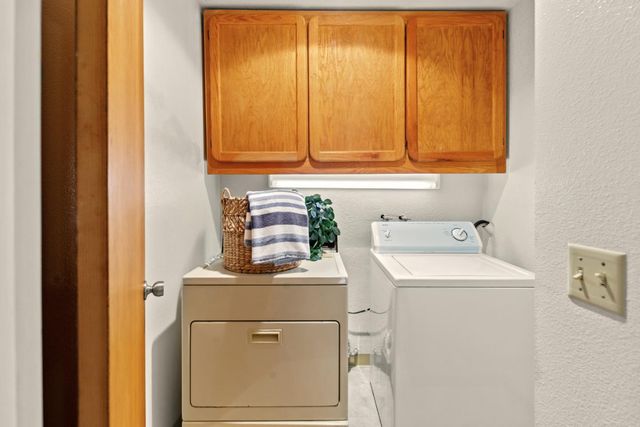 461 Dela Vina Avenue 209, Monterey, CA 93940