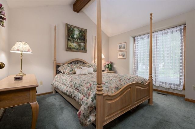 8594 Caenen Lake Court, Lenexa, KS 66215