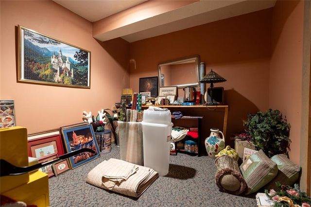 8594 Caenen Lake Court, Lenexa, KS 66215
