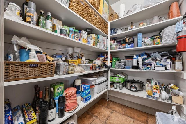 12601 Monterey Beach Drive, Bakersfield, CA 93311