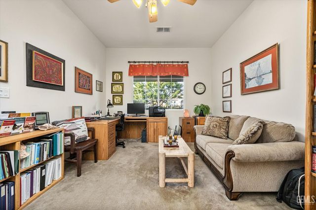 12601 Monterey Beach Drive, Bakersfield, CA 93311