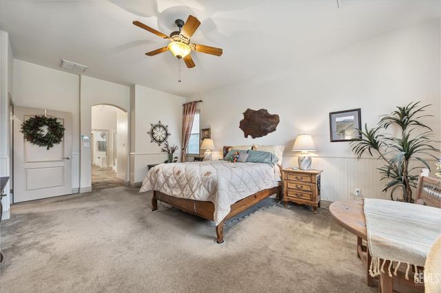 12601 Monterey Beach Drive, Bakersfield, CA 93311