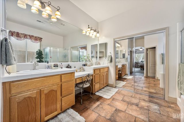 12601 Monterey Beach Drive, Bakersfield, CA 93311