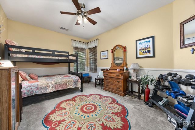 12601 Monterey Beach Drive, Bakersfield, CA 93311