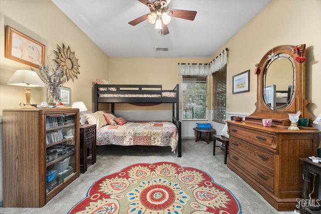 12601 Monterey Beach Drive, Bakersfield, CA 93311