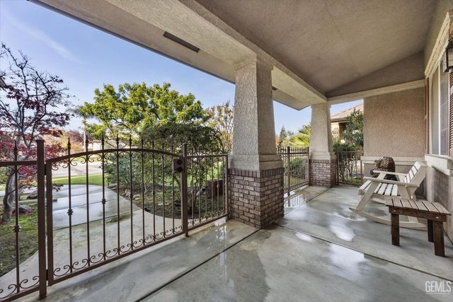 12601 Monterey Beach Drive, Bakersfield, CA 93311