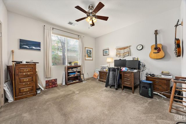 12601 Monterey Beach Drive, Bakersfield, CA 93311