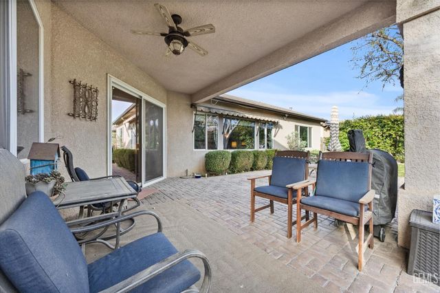 12601 Monterey Beach Drive, Bakersfield, CA 93311