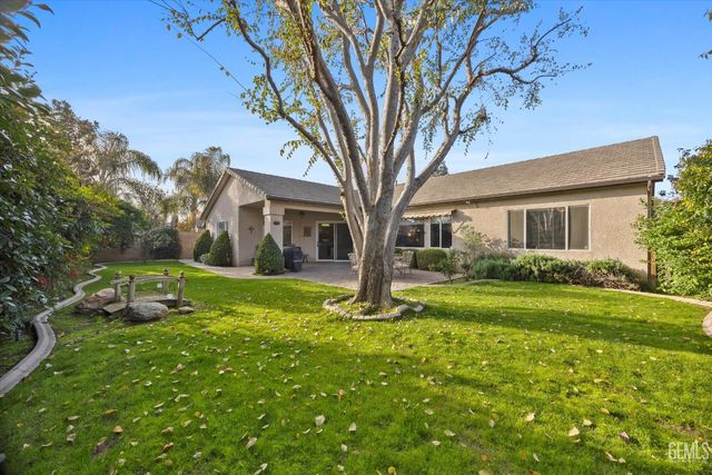 12601 Monterey Beach Drive, Bakersfield, CA 93311