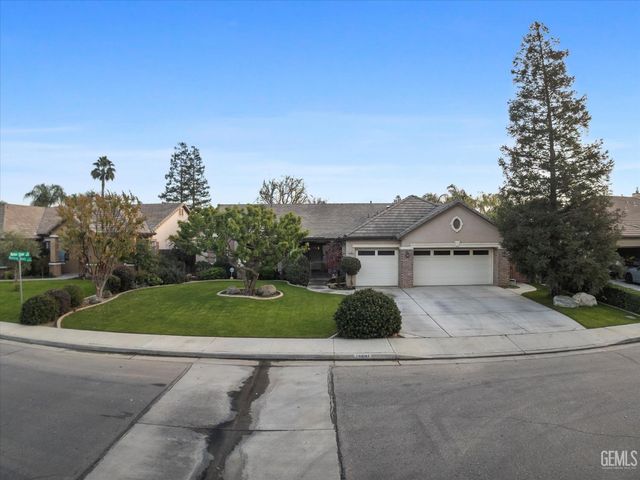 12601 Monterey Beach Drive, Bakersfield, CA 93311