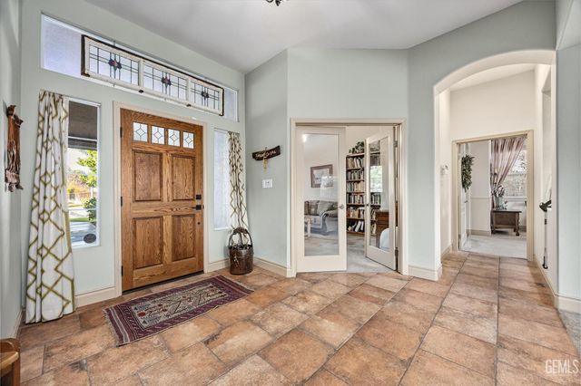 12601 Monterey Beach Drive, Bakersfield, CA 93311