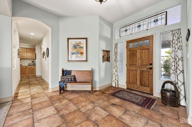 12601 Monterey Beach Drive, Bakersfield, CA 93311