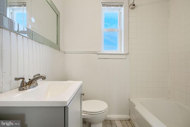 2504 LIBERTY PKWY, Baltimore, MD 21222