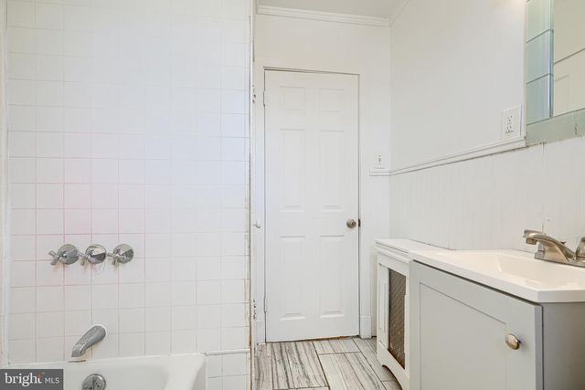 2504 LIBERTY PKWY, Baltimore, MD 21222