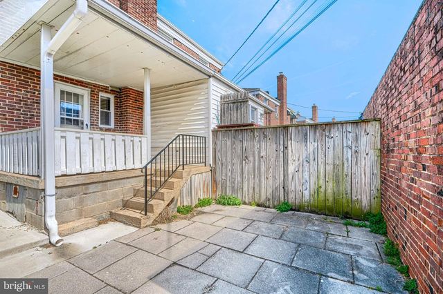 2504 LIBERTY PKWY, Baltimore, MD 21222