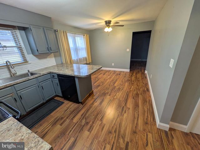 504 FRONT ST, Marysville, PA 17053