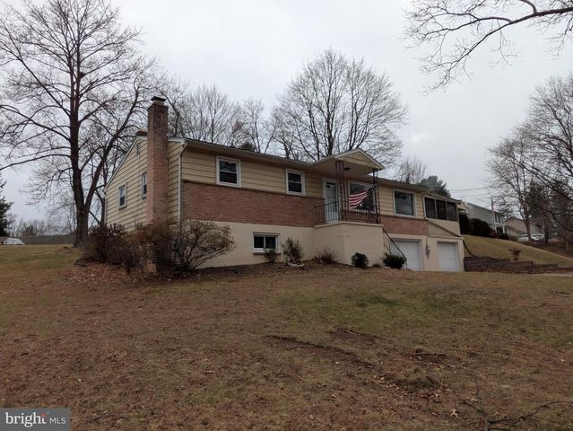 504 FRONT ST, Marysville, PA 17053