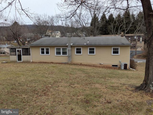 504 FRONT ST, Marysville, PA 17053