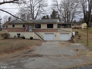 504 FRONT ST, Marysville, PA 17053