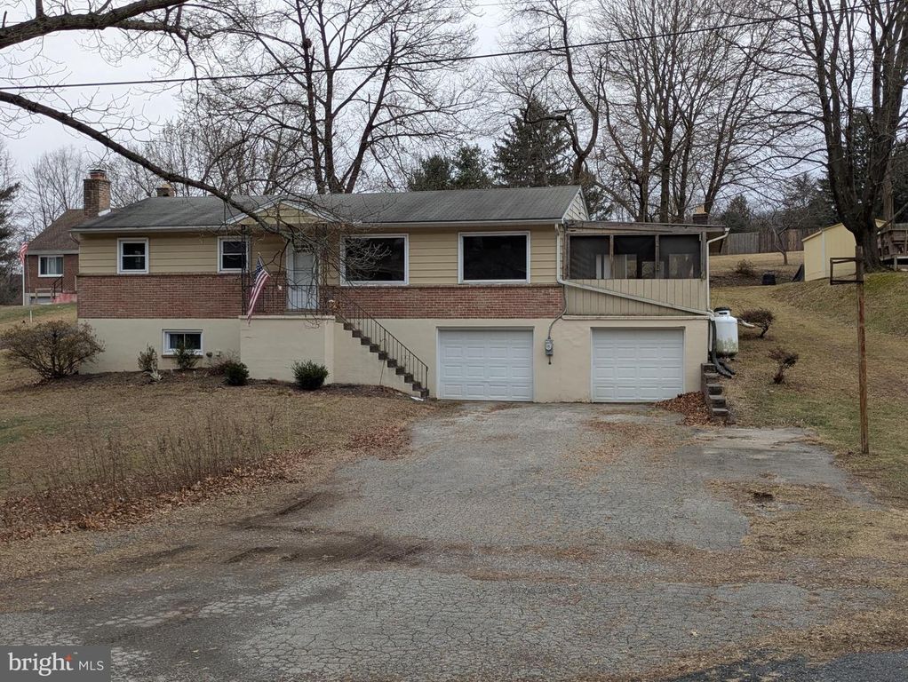 504 FRONT ST, Marysville, PA 17053