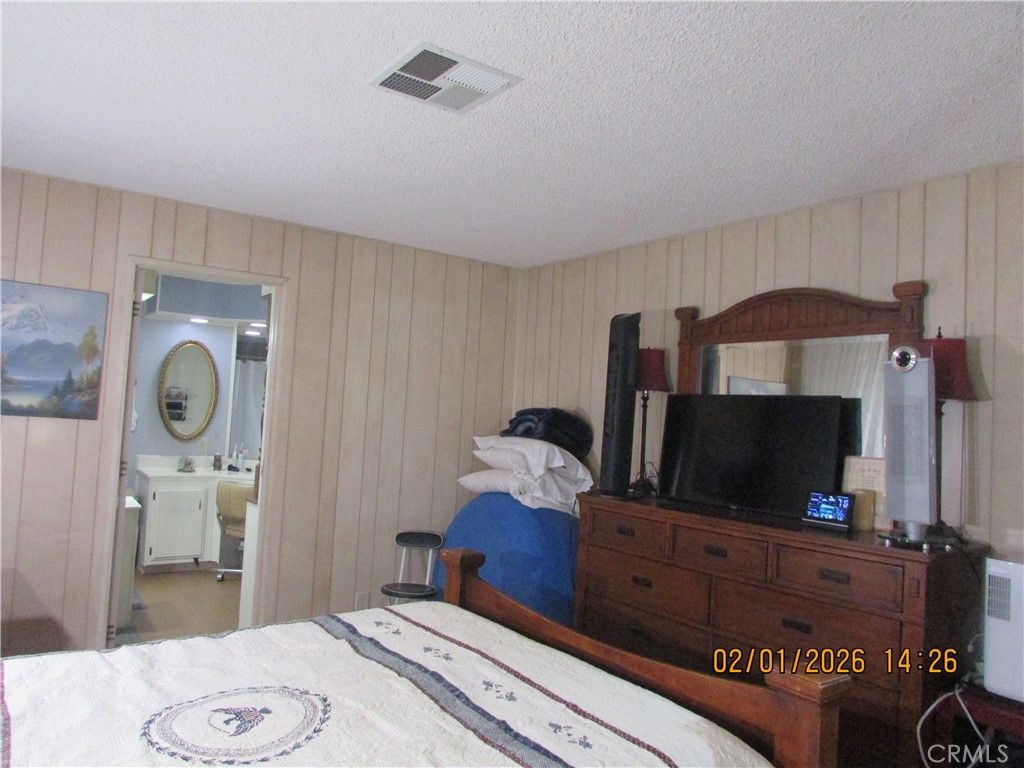 Image 10 of property listing at 601 Kirby Street, Hemet, CA 92545