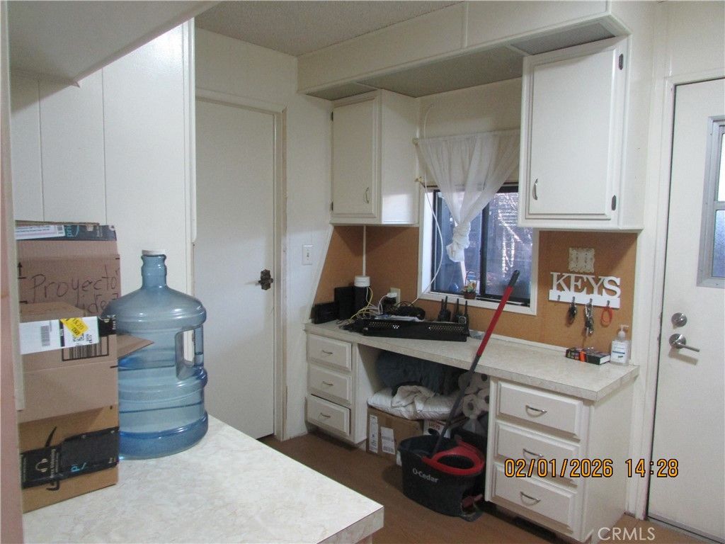 Image 16 of property listing at 601 Kirby Street, Hemet, CA 92545