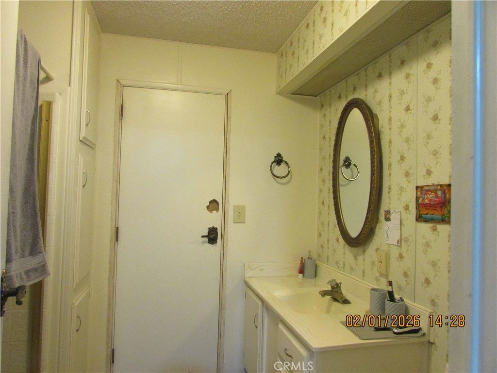 Image 18 of property listing at 601 Kirby Street, Hemet, CA 92545