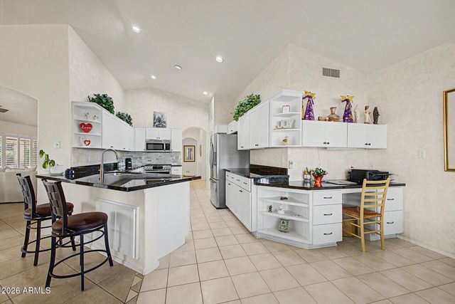 15805 W FAIRMOUNT Avenue, Goodyear, AZ 85395