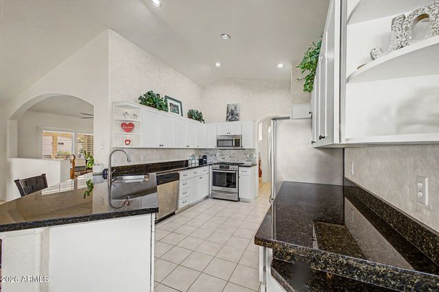 15805 W FAIRMOUNT Avenue, Goodyear, AZ 85395