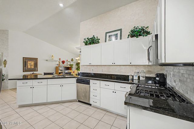 15805 W FAIRMOUNT Avenue, Goodyear, AZ 85395