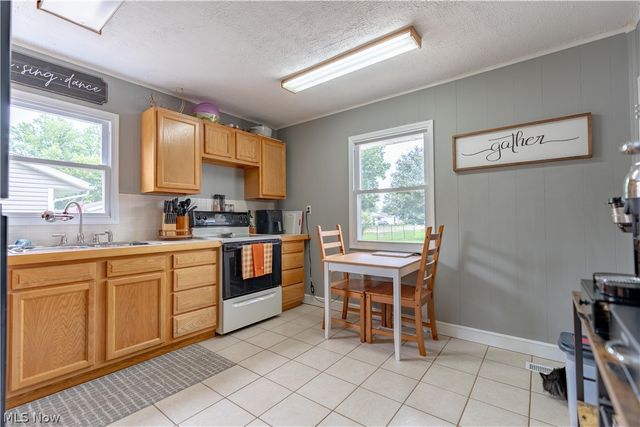 160 Page Street NW, Massillon, OH 44647