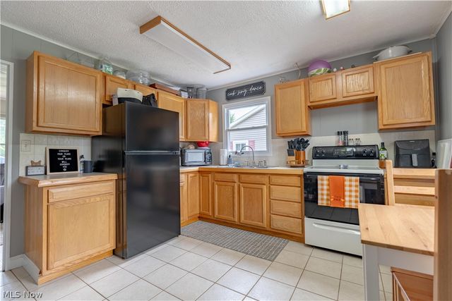 160 Page Street NW, Massillon, OH 44647