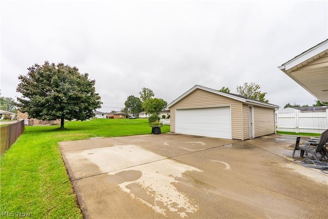 160 Page Street NW, Massillon, OH 44647